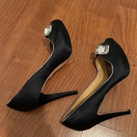 Badgley Mischka black satin heels gem detail 9 - Picture 5 of 8